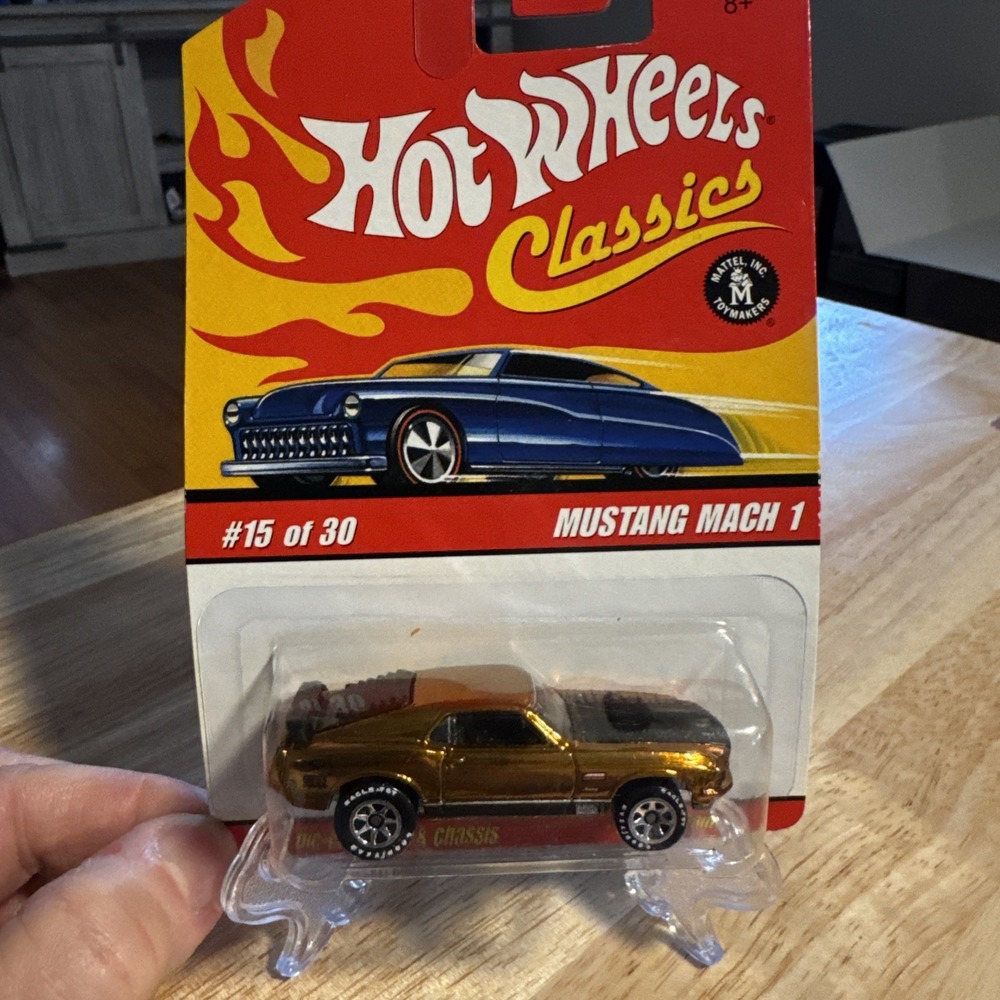 Hot Wheels Classics Series 2 #15/30 Mustang Mach 1 - Spectraflame Orange